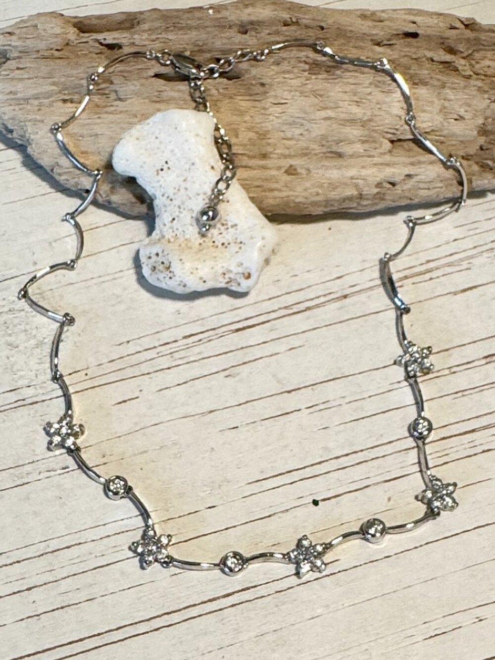 Elegant Silver Necklace with Chystal Star Accents - Nordstroms
